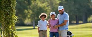 Aktivitas Golf Keluarga Rekreatif